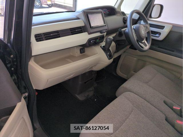 Honda N BOX 2017-10 8208991-2