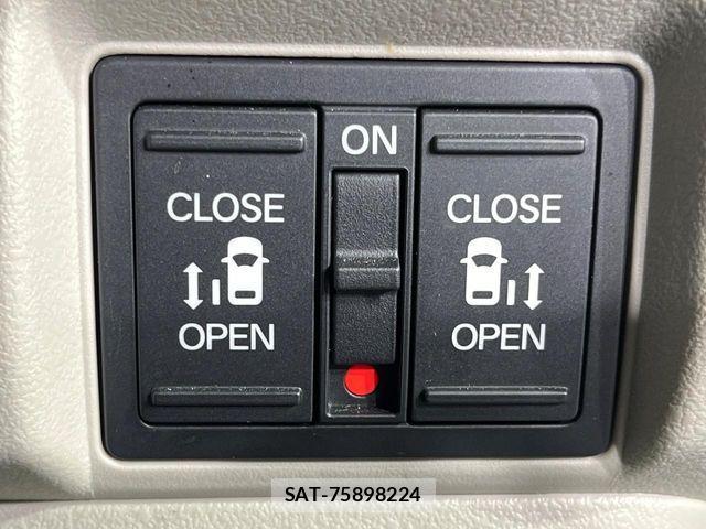 Honda N BOX 2024-09 8208919-5