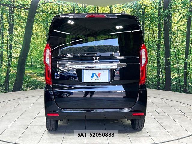 Honda N BOX 2022-06 8208935-14