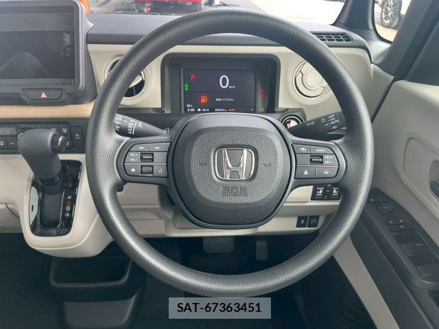 Honda N BOX 2026-05 8208927-16