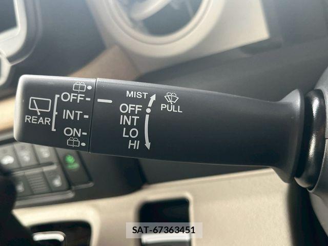 Honda N BOX 2026-05 8208927-19