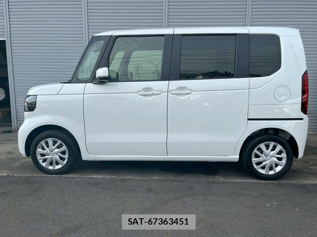 Honda N BOX 2026-05 8208927-3