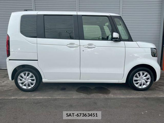 Honda N BOX 2026-05 8208927-4