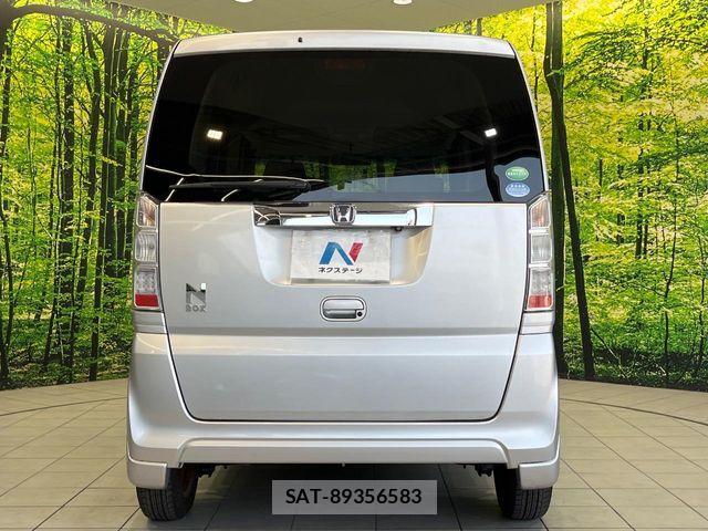 Honda N BOX 2015-10 8208981-14