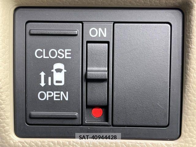 Honda N BOX 2019-10 8208967-2