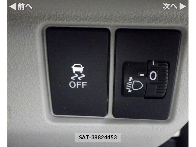 Honda N BOX 2024-05 8208904-12