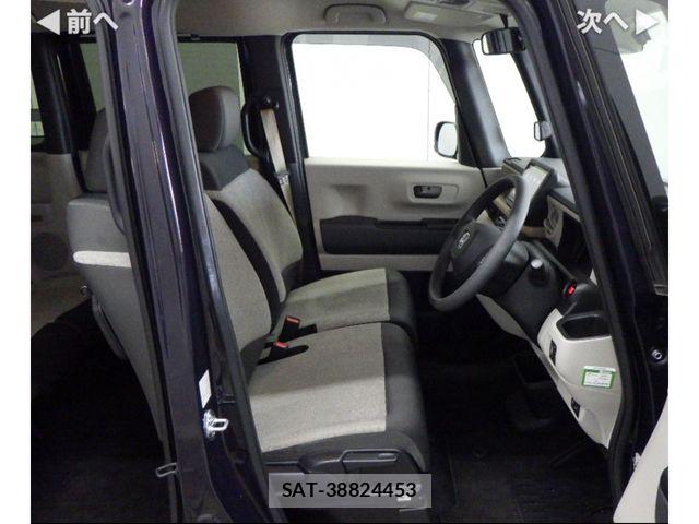 Honda N BOX 2024-05 8208904-5