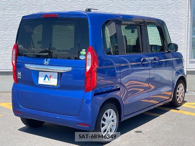 Honda N BOX 2018-05 8208971-16