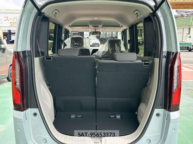 Honda N BOX 2026-05 8208908-11
