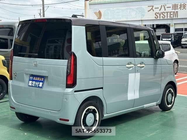 Honda N BOX 2026-05 8208908-13