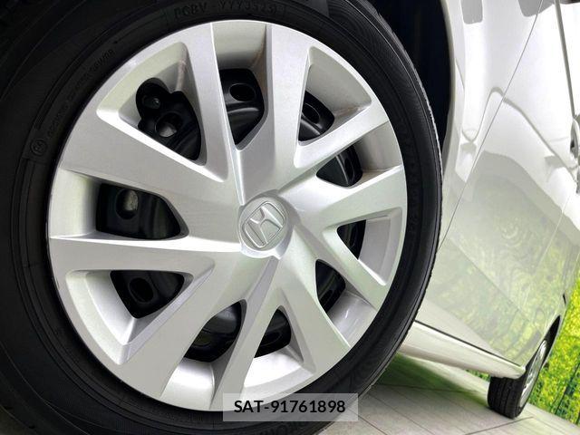 Honda N BOX 2025-09 8208923-12