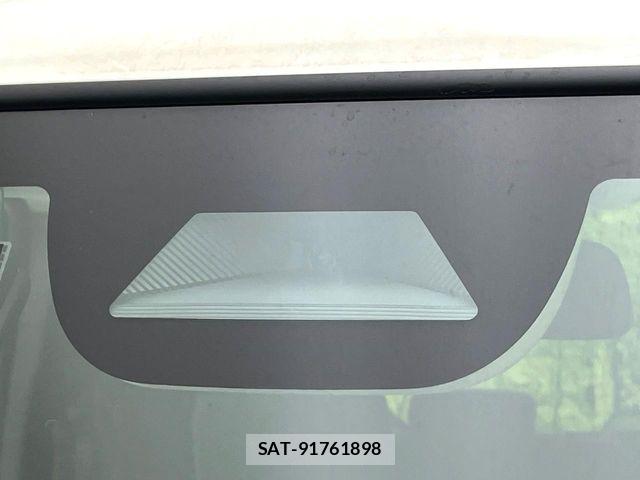 Honda N BOX 2025-09 8208923-2