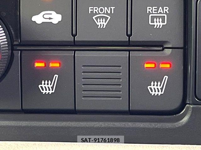 Honda N BOX 2025-09 8208923-6