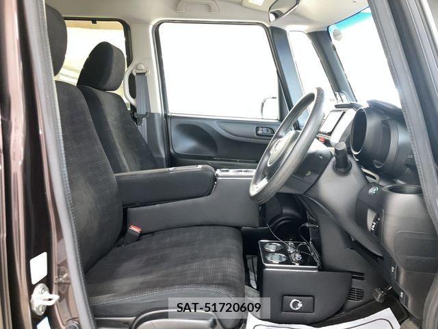 Honda N BOX 2016-06 8208994-18