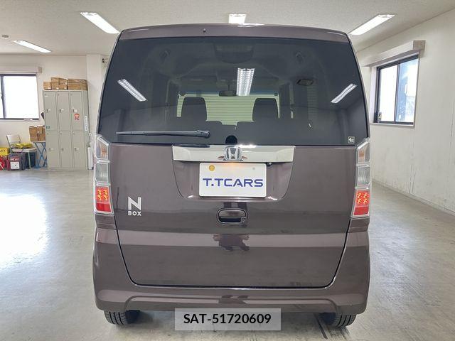 Honda N BOX 2016-06 8208994-24