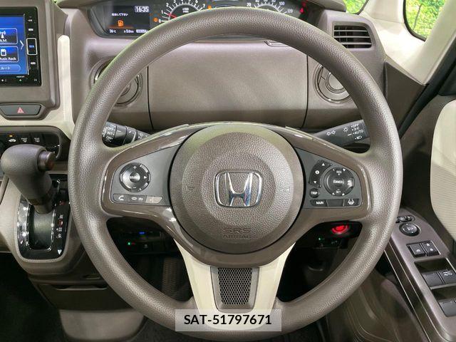 Honda N BOX 2023-06 8208942-10
