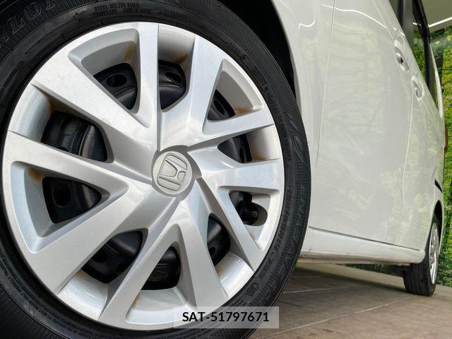 Honda N BOX 2023-06 8208942-12