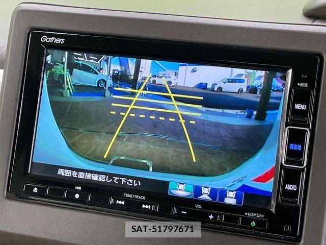 Honda N BOX 2023-06 8208942-3