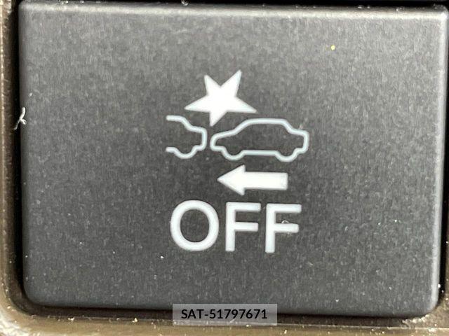 Honda N BOX 2023-06 8208942-5