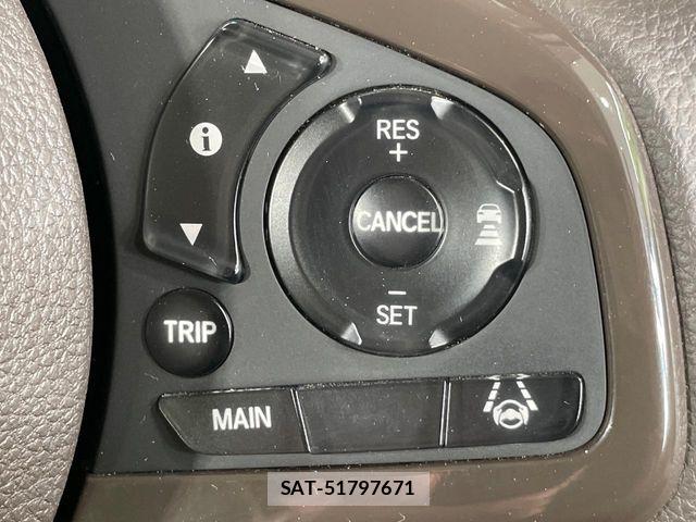 Honda N BOX 2023-06 8208942-6