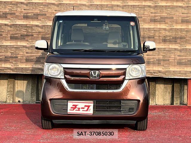 Honda N BOX 2018-08 8208962-16