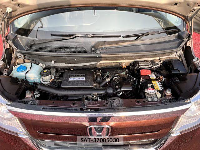 Honda N BOX 2018-08 8208962-27