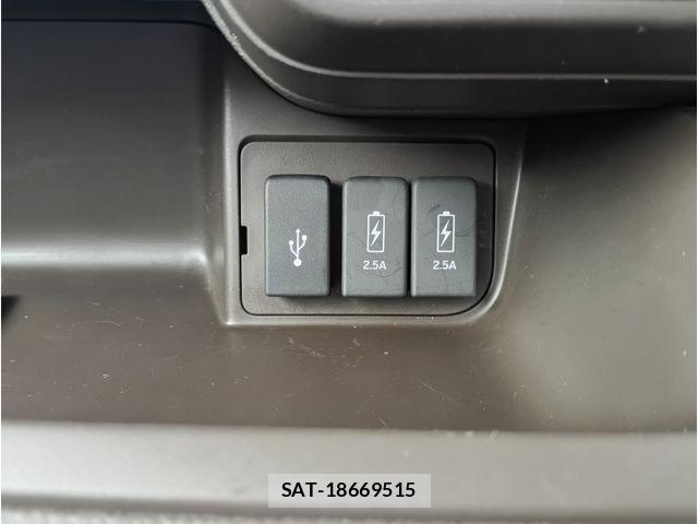 Honda N BOX 2021-06 8208979-15