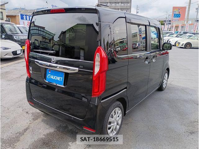 Honda N BOX 2021-06 8208979-6