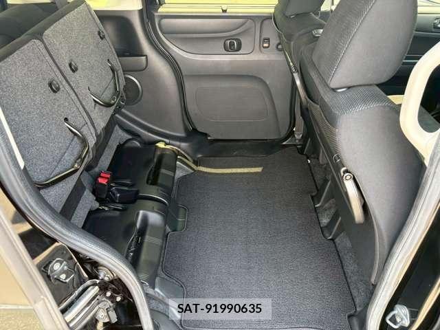 Honda N BOX 2017-08 8208989-14
