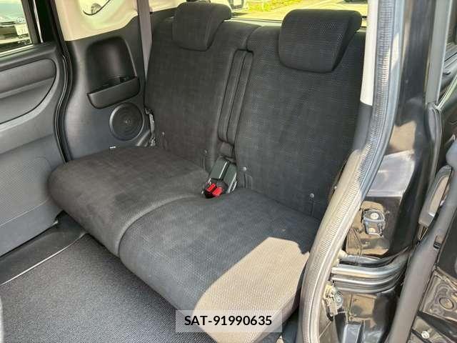 Honda N BOX 2017-08 8208989-15