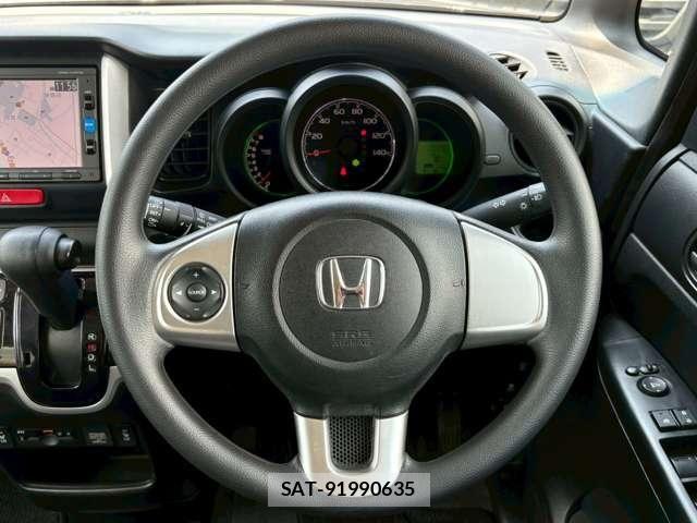 Honda N BOX 2017-08 8208989-20