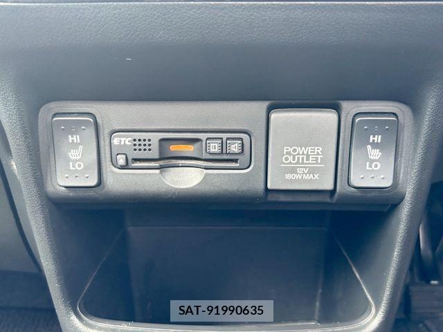 Honda N BOX 2017-08 8208989-26