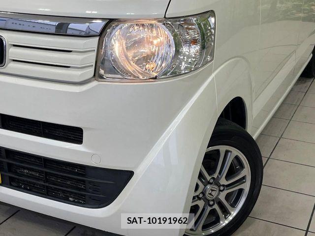 Honda N BOX 2013-11 8208982-12
