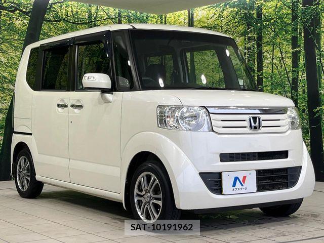 Honda N BOX 2013-11 8208982-16