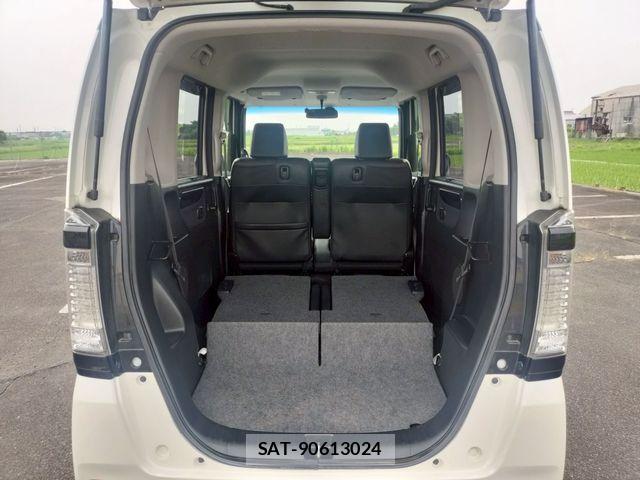 Honda N BOX 2015-03 8208996-10