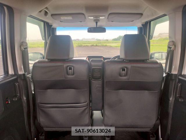 Honda N BOX 2015-03 8208996-11