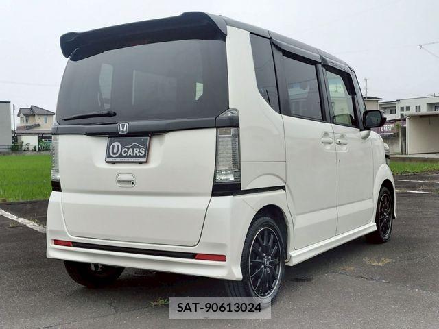 Honda N BOX 2015-03 8208996-1