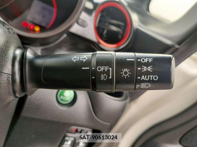 Honda N BOX 2015-03 8208996-23