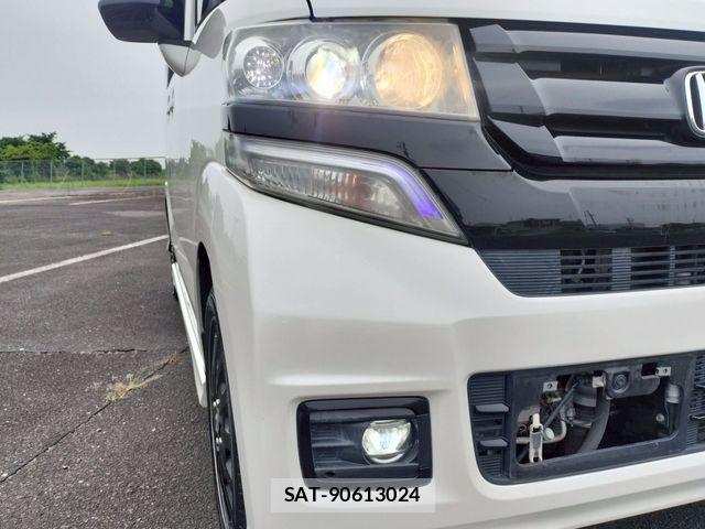 Honda N BOX 2015-03 8208996-27