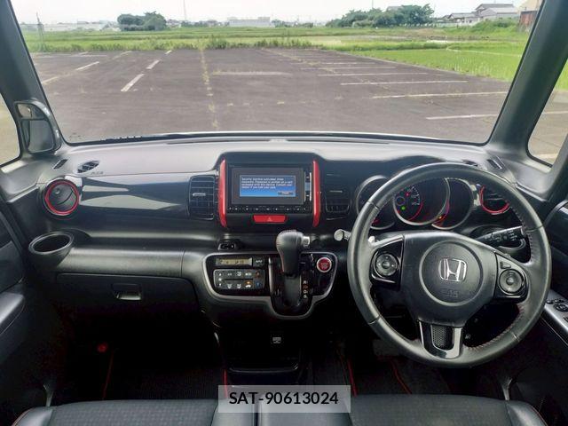Honda N BOX 2015-03 8208996-2