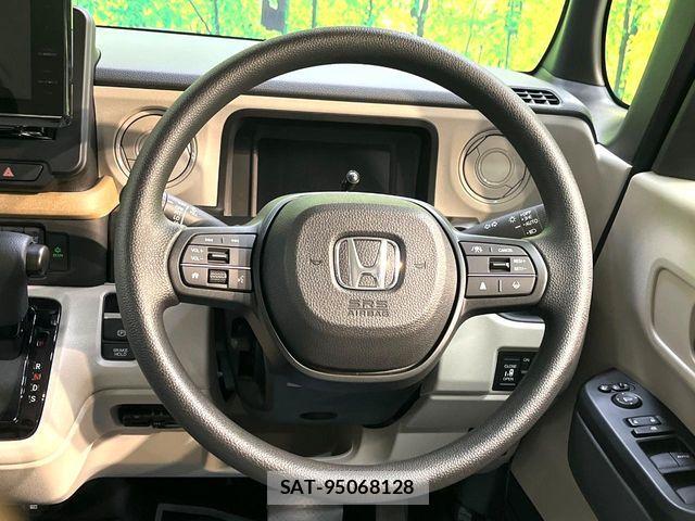 Honda N BOX 2025-10 8208905-10
