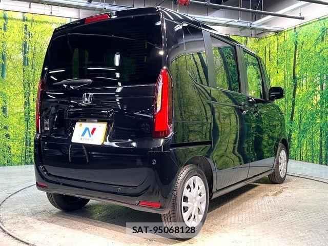 Honda N BOX 2025-10 8208905-16