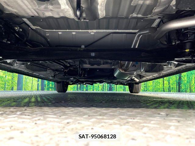 Honda N BOX 2025-10 8208905-18