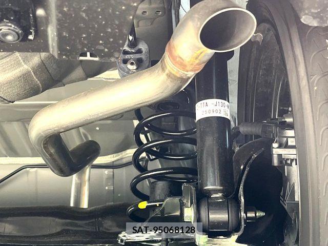 Honda N BOX 2025-10 8208905-19