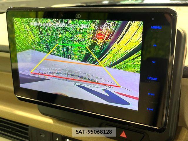 Honda N BOX 2025-10 8208905-4