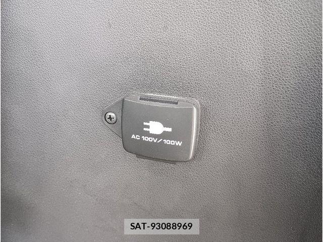 Honda N BOX 2015-05 8208972-6