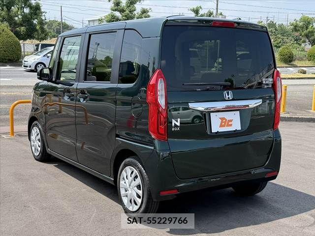 Honda N BOX 2021-12 8208957-12