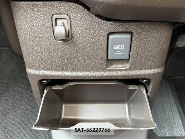Honda N BOX 2021-12 8208957-23