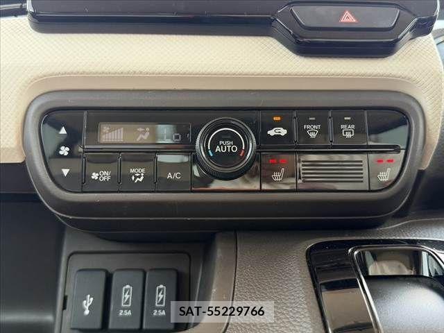 Honda N BOX 2021-12 8208957-24