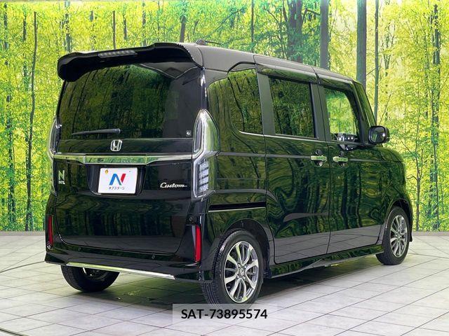Honda N BOX 2023-08 8208937-17
